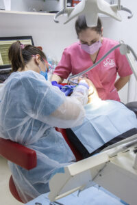 cris smile implant dentar (9)