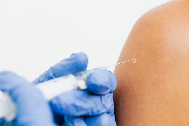 Ce trebuie să știi despre vaccinarea antigripală înainte de sezonul rece — O sansa pentru toti si toate